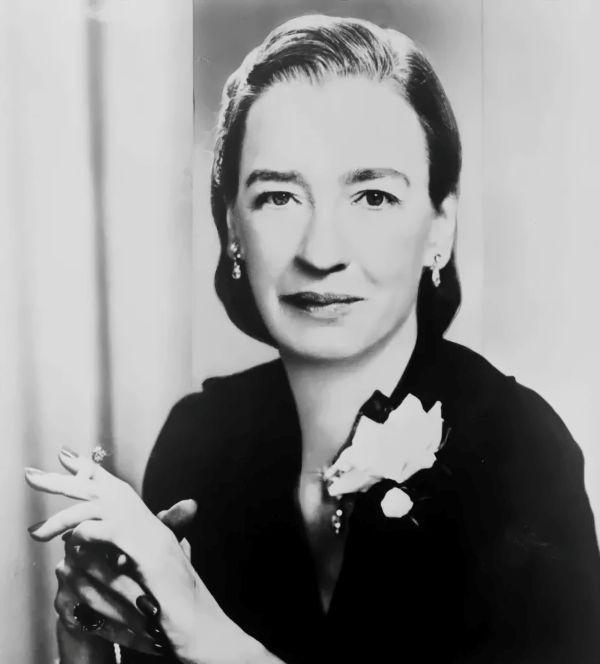 Black and white photo of Grace Hopper